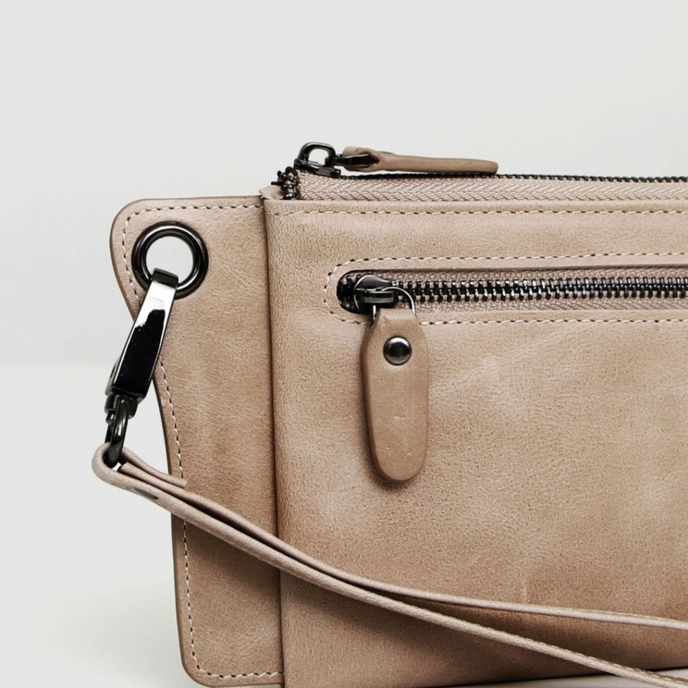 Penelope Leather Wallet by Belle and Bloom - Picture 4 of 10
